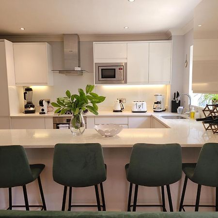 Three Bedroom Apartment By Beautiful Park Λονδίνο Εξωτερικό φωτογραφία