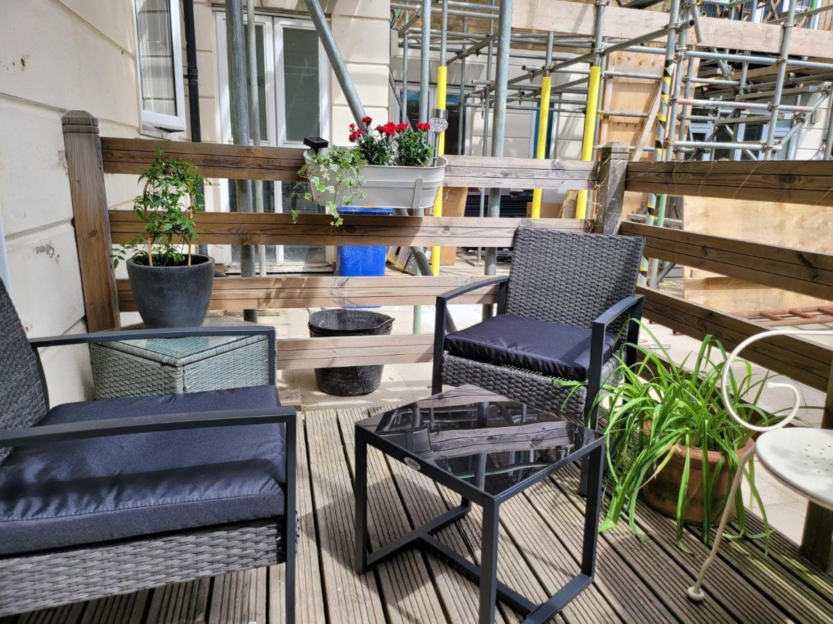 Three Bedroom Apartment By Beautiful Park Λονδίνο Εξωτερικό φωτογραφία
