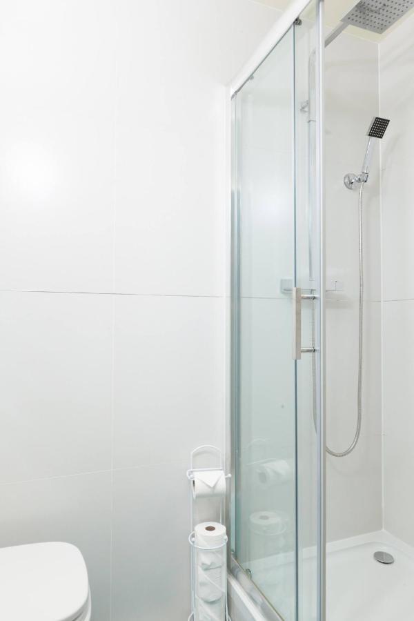 Three Bedroom Apartment By Beautiful Park Λονδίνο Εξωτερικό φωτογραφία