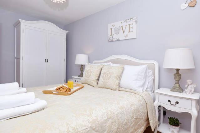 Three Bedroom Apartment By Beautiful Park Λονδίνο Εξωτερικό φωτογραφία