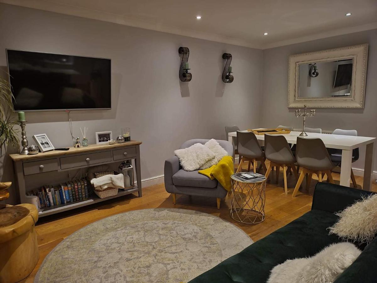 Three Bedroom Apartment By Beautiful Park Λονδίνο Εξωτερικό φωτογραφία